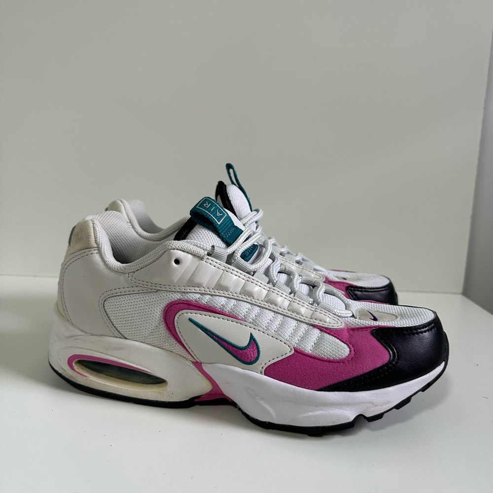 NIKE WMNS AIR MAX TRIAX "WHITE"